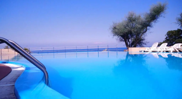 Iris house, Book Apartment Hotels in Sicily with a Pool, Swimming Pool