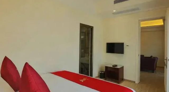 Люкс Business Shenzhen Senzhirun Hotel