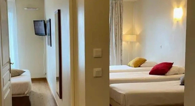 Пятиместный люкс с 2 комнатами Villa Val Senart 1ere Avenue