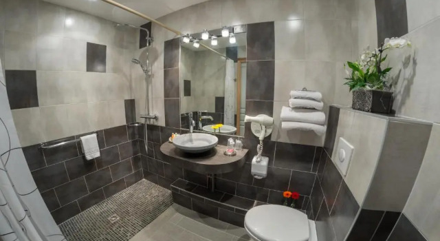 Полулюкс CitHotel Avantici Gap