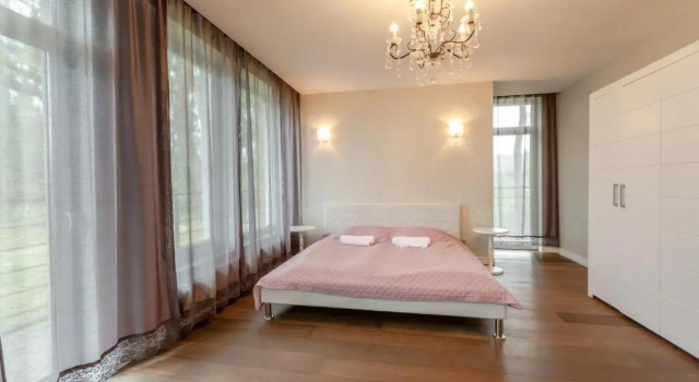 Amber Diamond - 3 Level Townhouse, Prenota Appartamento Hotel a Vidzeme con parcheggio, Parcheggio