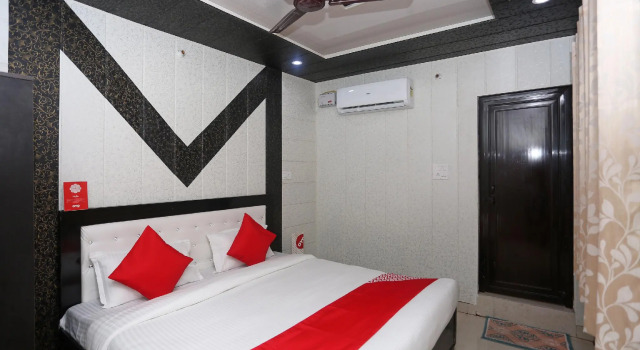 OYO 18970 Om Mukunda, Rezervovat Hotel Rišikéš Uttarakhand