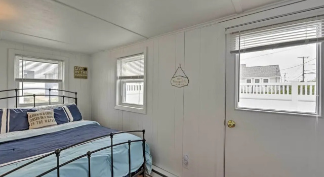 Peaceful Cottage - Steps to Matunuck Beach, 예약 휴가용 주택 Matunuck 미국