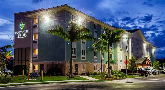 WoodSpring Suites Naples East