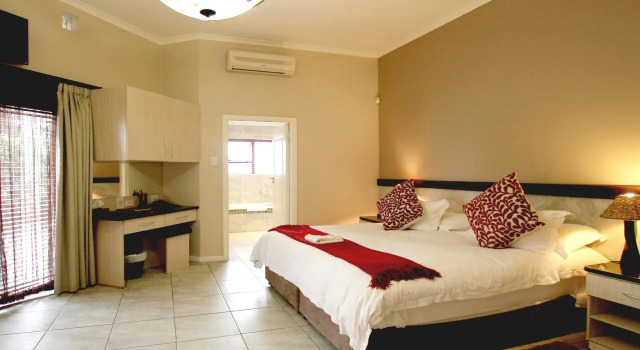 Ibhayi Town Lodge