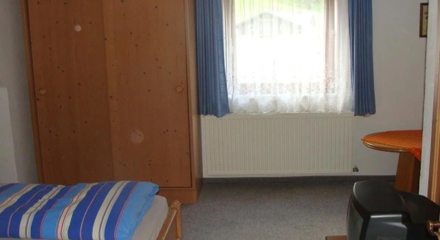 Pension Edlinger, Rezerwuj Hotel Hotele w Karyntia z parkingiem, Parking