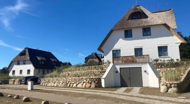 Апартаменты Дуплекс с 2 комнатами Rantum Dorf - Ferienappartments im Reetdachhaus 3 & 4