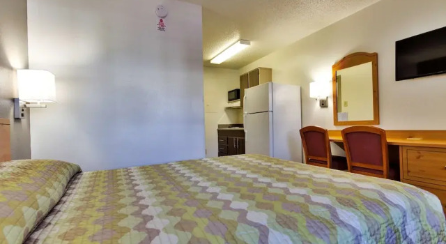 Люкс Standard Studio 6 Dallas, TX - Garland - Northeast