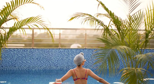The LIV Hotel Jaipur A City Center Boutique Hotel & Experiential Hub, Забронировать Бутик-отель Отели штата Раджастхана с парковкой, Парковка