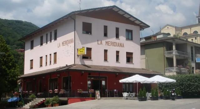 Ristorante Albergo La Meridiana, Prenota Hotel Hotel a Veneto con parcheggio, Parcheggio