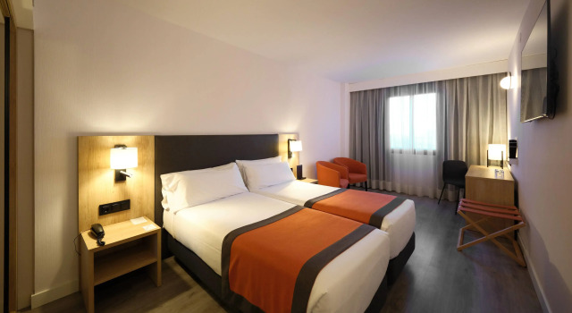Catalonia Sabadell, Rezerwuj Hotel Sabadell 