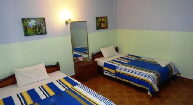 Lucky Ro Hotel & Restaurant