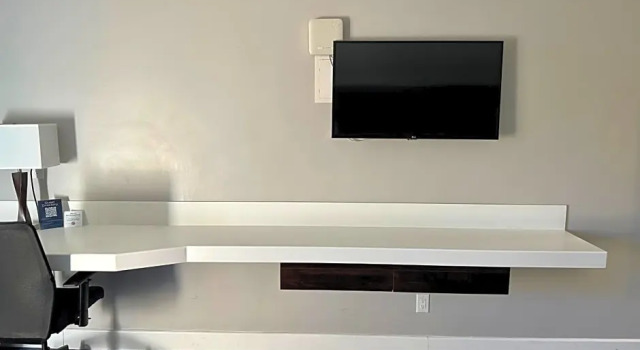 Номер Standard с балконом The Pacific Inn