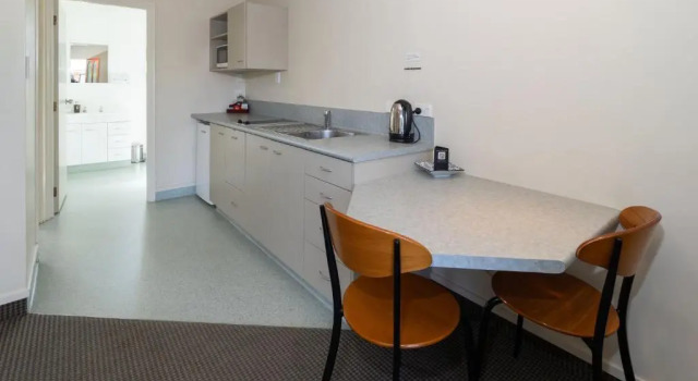 Апартаменты Ashburtons Regency Motel