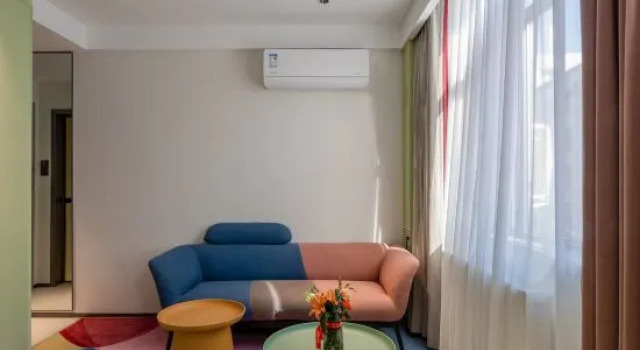 Люкс Elong ETANG Hotel (Zhoukou Chuanhui District Wuyi Wenhua Square)