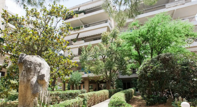 Alluring 2BR Apartment in Marousi