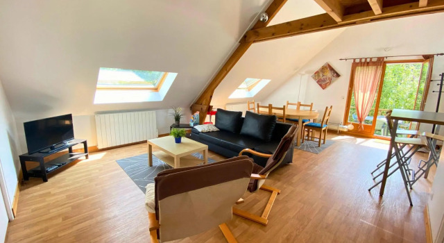 Apartment, Manneville-es-Plains, Book Apartment Manneville-es-Plains Upper Normandy