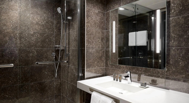 Четырёхместный номер Standard AC Hotel by Marriott Madison Downtown