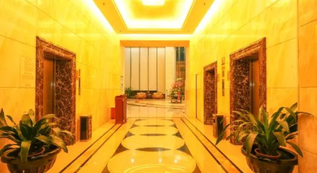 Golden Wave Hotel, Boek Hotel Hotels in Guangdong met parkeren, Parkeren