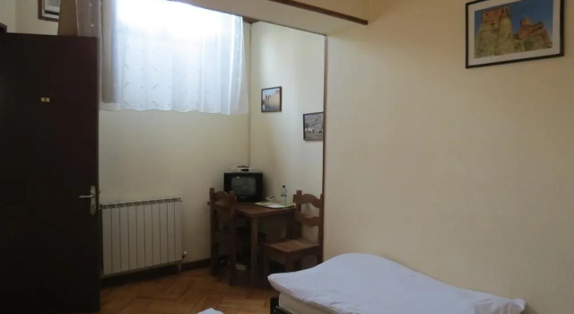 Hotel Kartli, Забронировать Отель Недорогие отели Веры, рядом с Тбилисский государственный университет, недорого