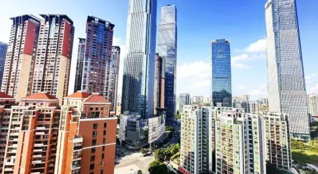Nanning Lange Holiday Hotel (Convention Center Wanxiang Mall), Rezerwuj Hotel Hotele w Nanning z parkingiem, Parking