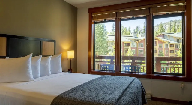 Номер Standard с 3 комнатами с балконом The Village Lodge
