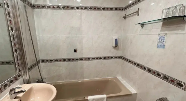 Трёхместный номер Standard Hostal Toledo