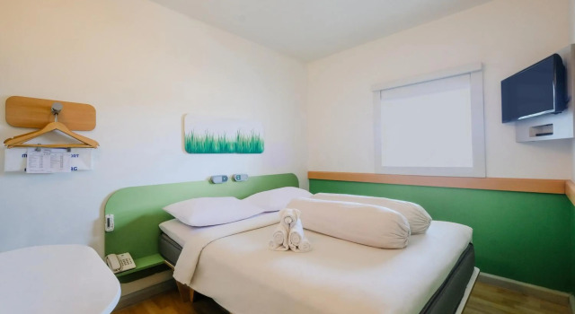 Ibis Budget Makassar Airport, Rezerwuj Hotel Tanie hotele w Sulawesi