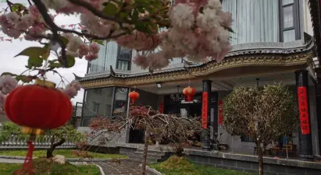 Nanfengli Homestay (Lijiang Sanyi Airport Branch), Prenota Hotel Hotel a Lijiang con parcheggio, Parcheggio