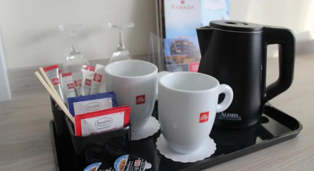 Люкс Hotel Ramada by Wyndham Graz