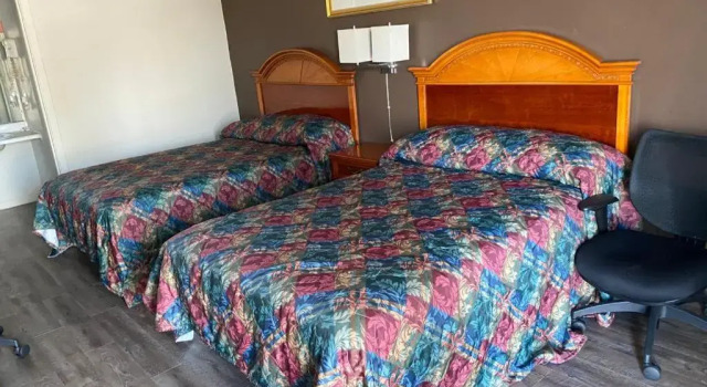 Номер Standard Country Club Inn & Suites