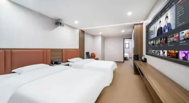 Люкс Urumqi Hegel Business Hotel