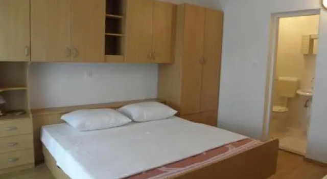 Apartments Lopar, Prenota Appartamento Hotel a Isole Quarnerine con parcheggio, Parcheggio