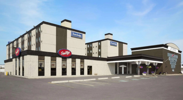 Двухместный номер Travelodge by Wyndham Edmonton West