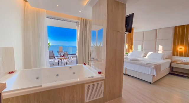 Theo Beach Hotel Apartments