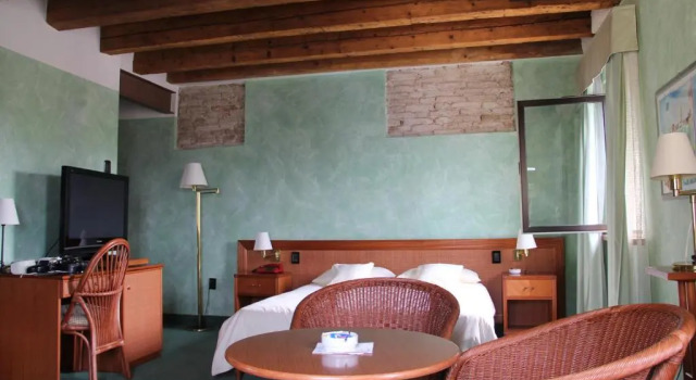 Полулюкс Hotel alla Grotta