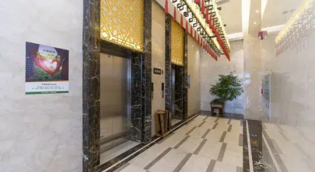 Weiyina Hotel, Boek Hotel Hotels in Guangdong met parkeren, Parkeren
