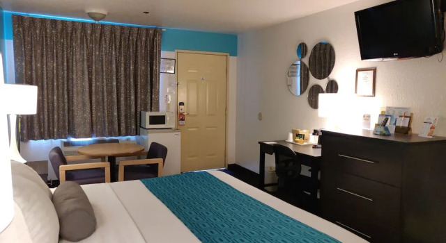 Standard Doppel Zimmer mit Balkon Howard Johnson by Wyndham Holbrook