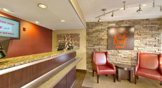 Red Roof Inn Detroit St. Clair Shores, Rezerwuj Hotel Hotele w Mt Clemens z parkingiem, Parking