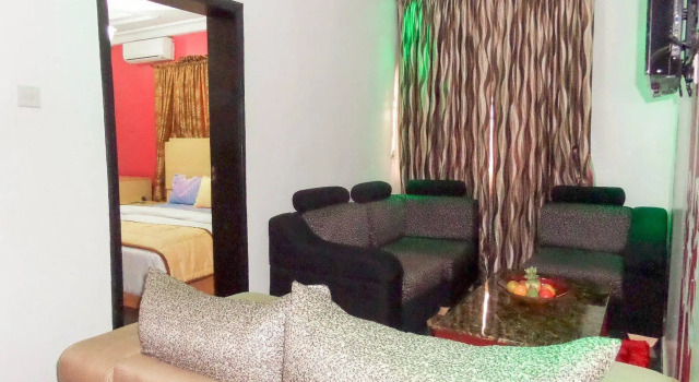 Britannia Hotel and Suites, Book Hotel Ikeja 