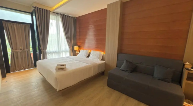Camera familiare Standard con balcone Mamifokobo Hotel & Glamping