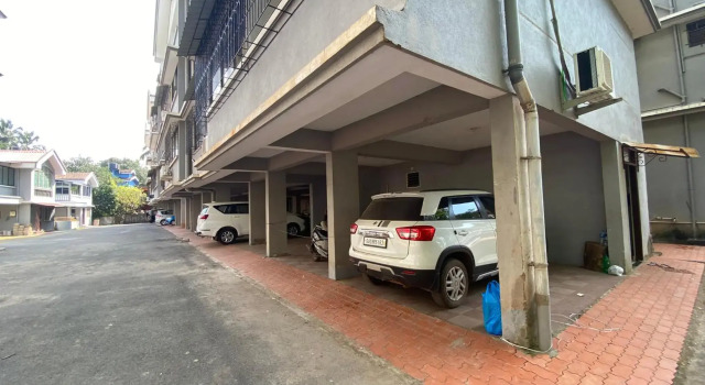 Stay by the Benaulim Beach Goa 2bhk Flat with Lift, Prenota Hotel Benaulim 
