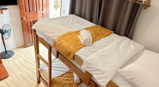 Четырёхместный номер Standard Earl De Princesa Hotel