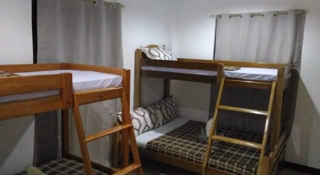Четырёхместный семейный люкс c 1 комнатой Sealor Pension House