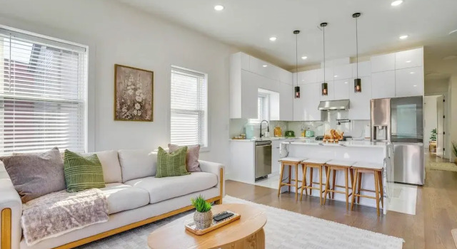 Spacious & Upscale Family Retreat: 5 Mi to NYC