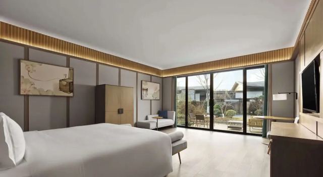 Двухместный номер Deluxe с балконом Hilton Suzhou New District