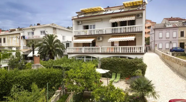 Vesna Parat Family Apartments, Забронировать Апартаменты/квартира Отели Приморско-Горанской жупания с парковкой, Парковка