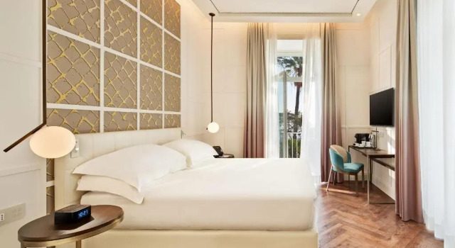 Двухместный номер Superior с видом на море De Bonart Naples, Curio Collection By Hilton