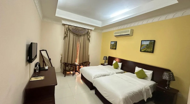 Номер Standard The Royal Garden Hotel
