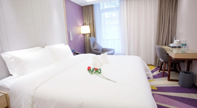 Lavande Hotels·Shenzhen Xili Metro Station, Rezerwuj Hotel Hotele w Shenzhen z parkingiem, Parking
